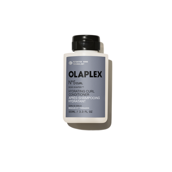 hover 

Un campione bianco, spesso e cremoso di OLAPLEX N°.5CURL Hydrating Curl Conditioner che mostra una texture liscia e ricca su uno sfondo grigio chiaro. - alternate view