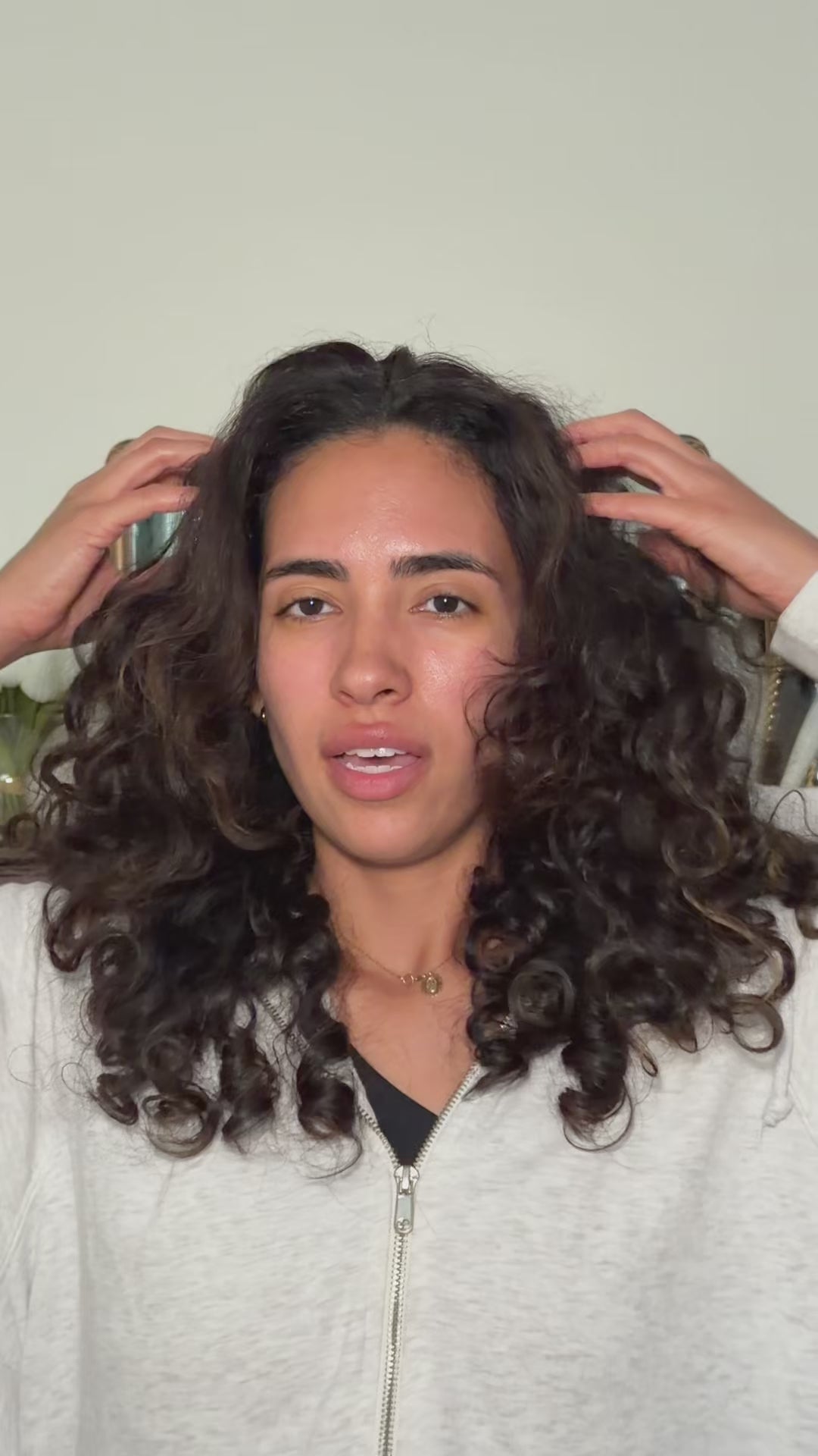 Carica video: